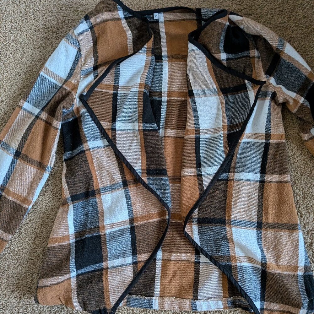 Flannel patterned ruffled sweater